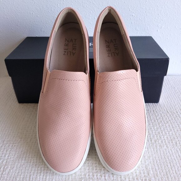 New Naturalizer "Marianne" Perforated Leather Slip-On Sneakers in soft pink - Picture 4 of 9